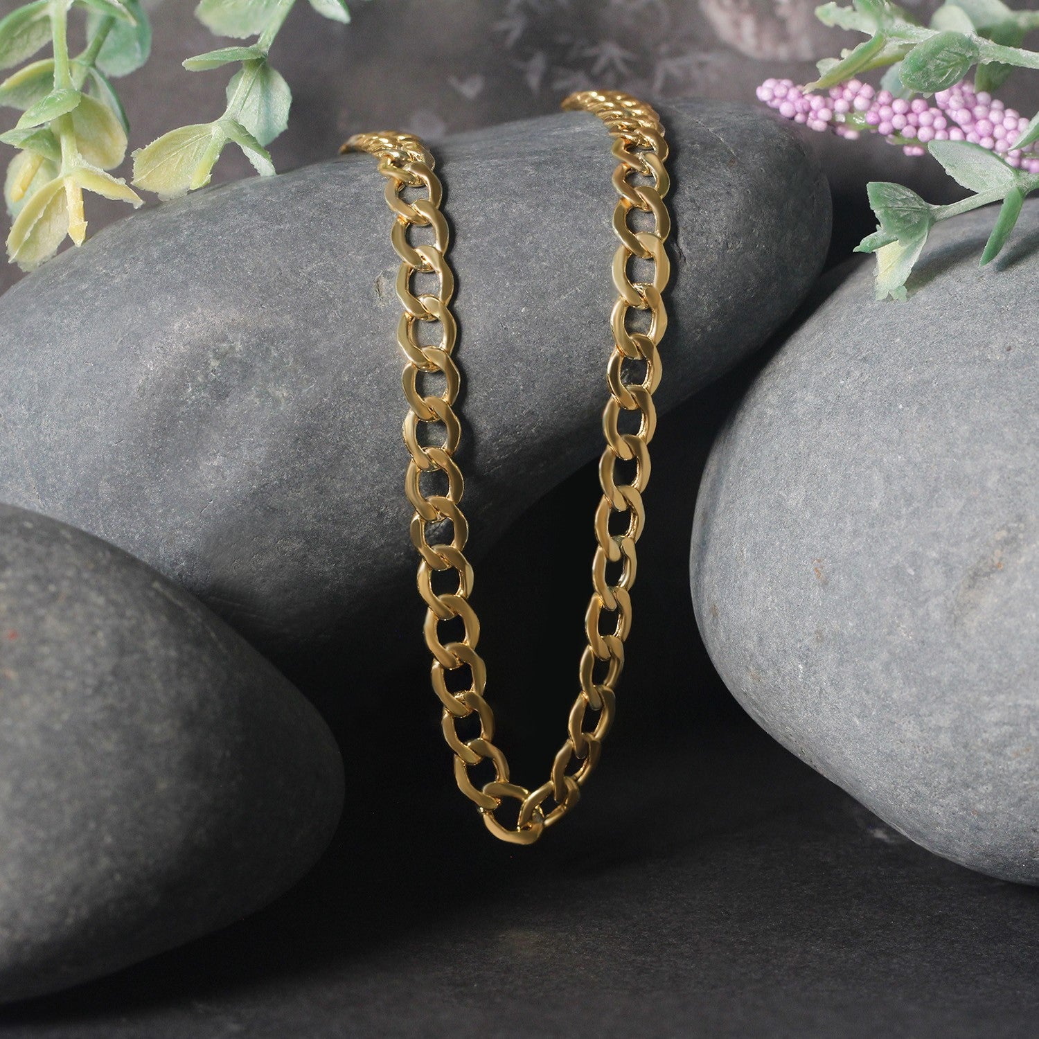 14k Yellow Gold Curb Chain (5.30 mm) 3